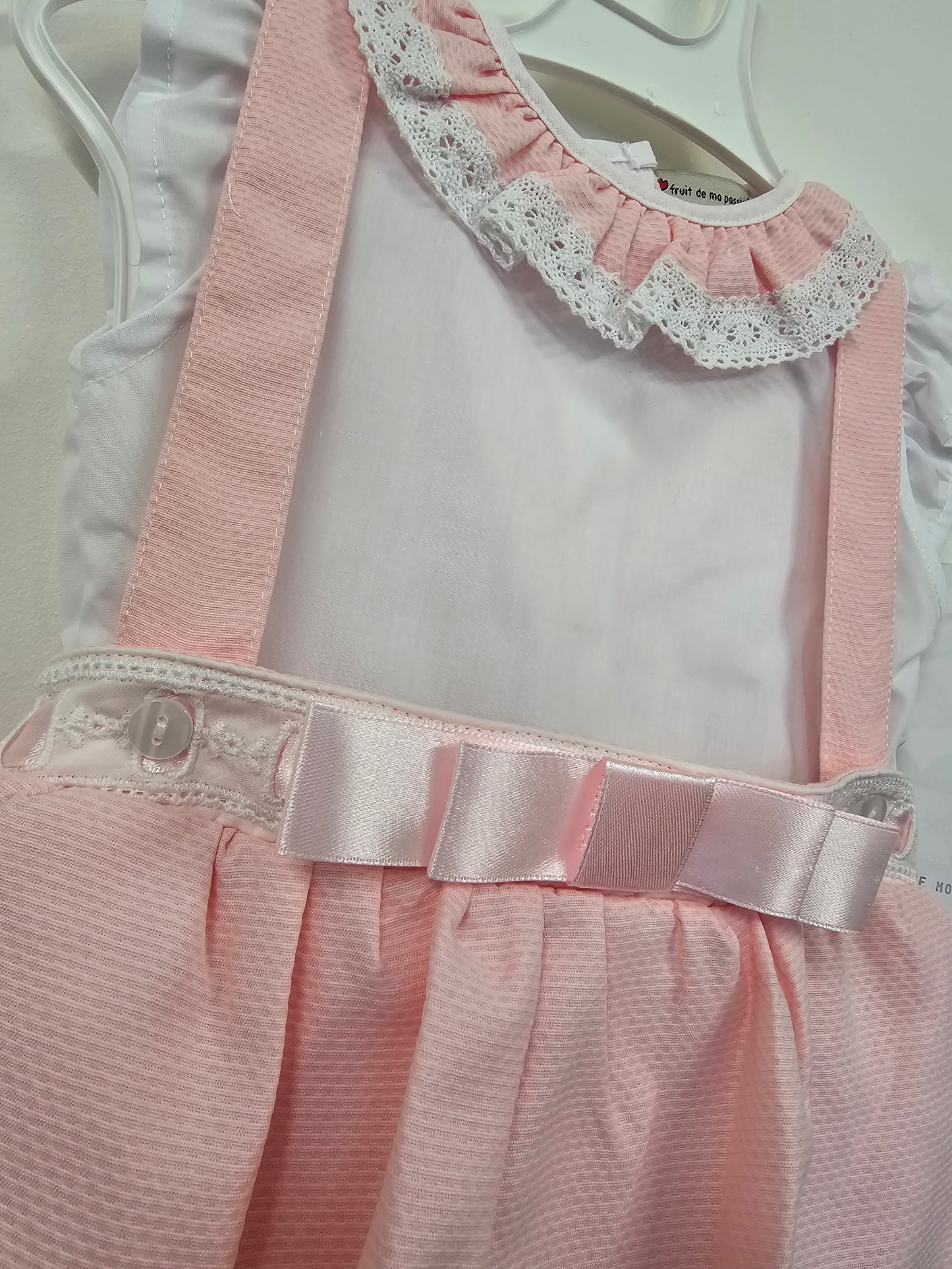 Baby Pink Romper Portuguese