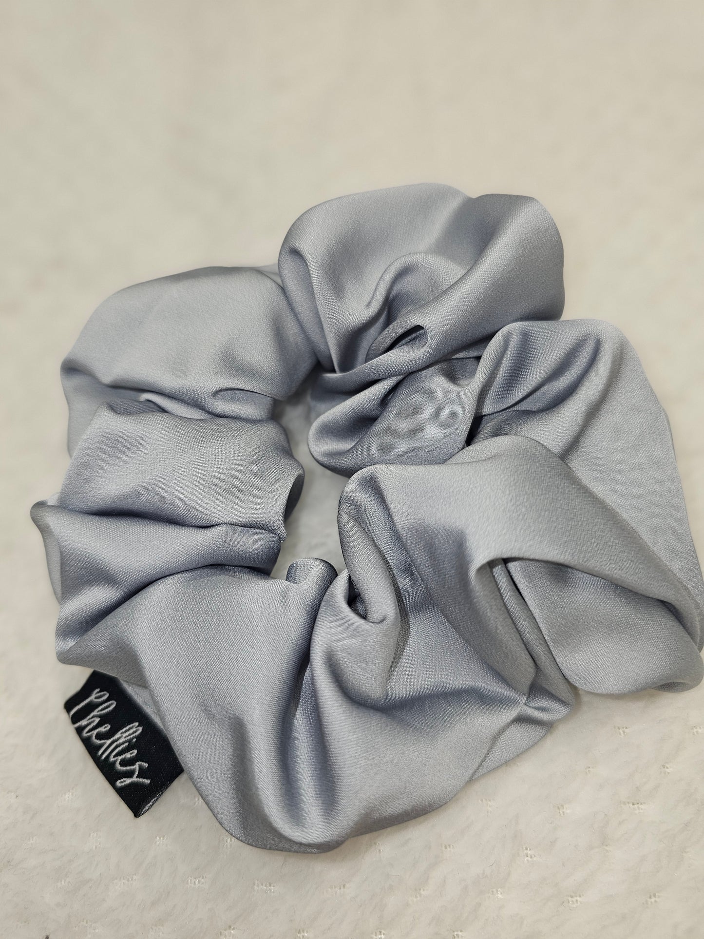 XLarge Chellies Scrunchie 18cm Grey