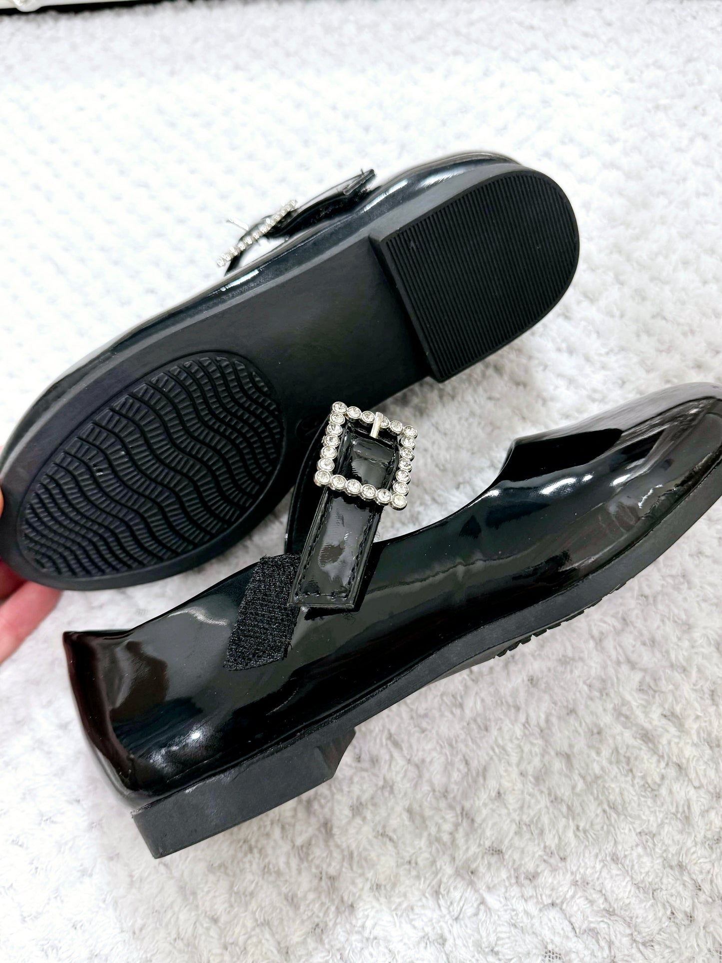 Older kids black shoes with Diamond Detailing (8-2)