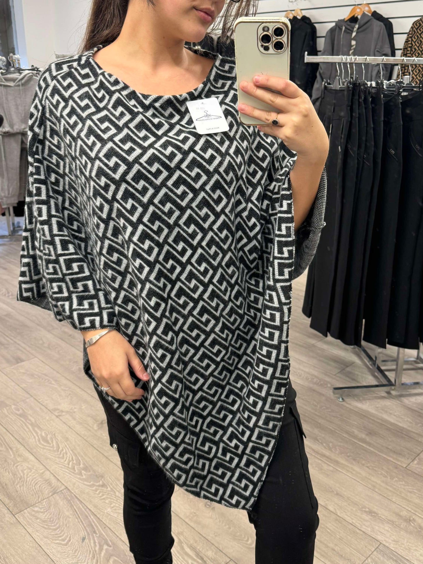 Round Neck Poncho (8-22)