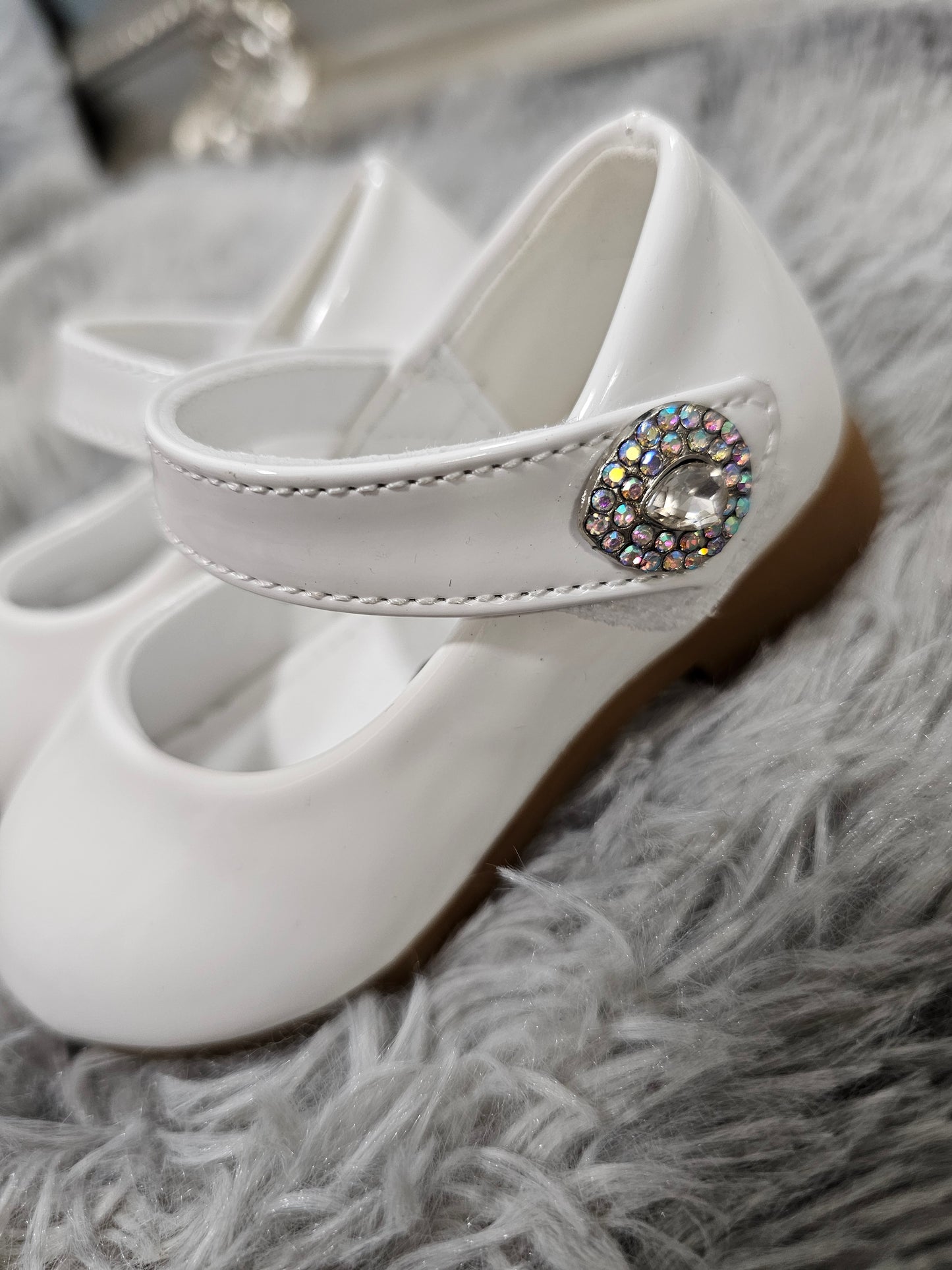 Baby Girls White Single Stud Shoes (3-7)