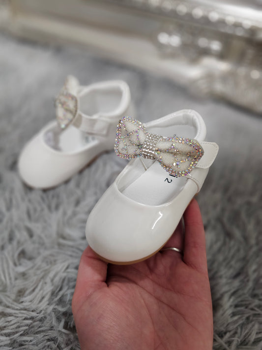 Baby Girls White Bow Shoes (2-7)